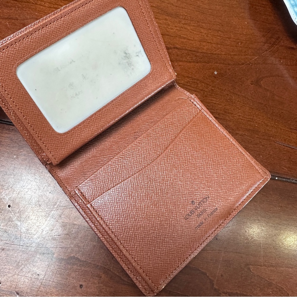 AUTHENTIC Louis Vuitton id/card holder wallet. - Picture 4 of 12